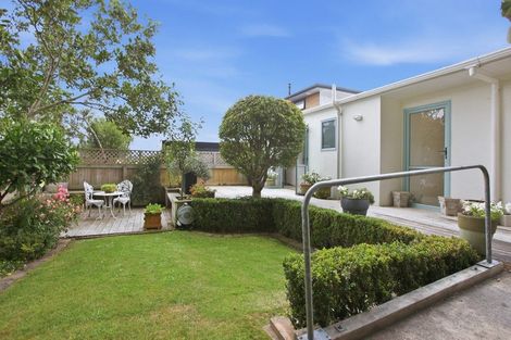 Photo of property in 86a Gover Street, New Plymouth, 4310
