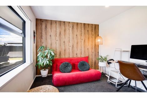 Photo of property in 24 Roys Street, Marshland, Christchurch, 8083