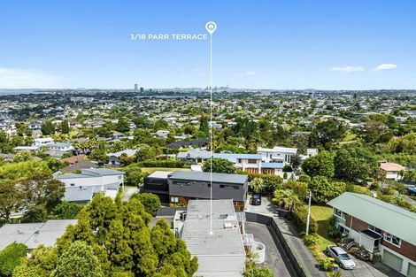 Photo of property in 3/18 Parr Terrace, Castor Bay, Auckland, 0620