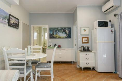 Photo of property in 744 Acacia Bay Road, Acacia Bay, Taupo, 3330