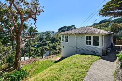 Photo of property in 106 Sidlaw Street, Strathmore Park, Wellington, 6022