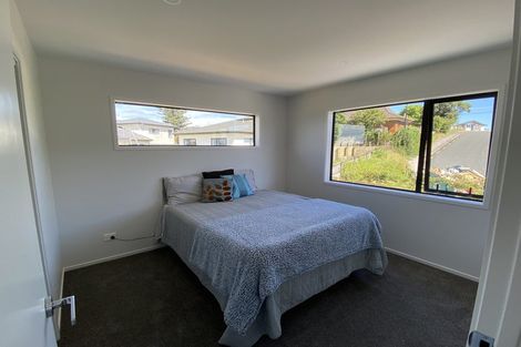 Photo of property in 1 Eric Gifford Drive, Ranui, Auckland, 0612