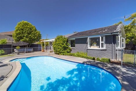 Photo of property in 15 Dunster Street, Burnside, Christchurch, 8053