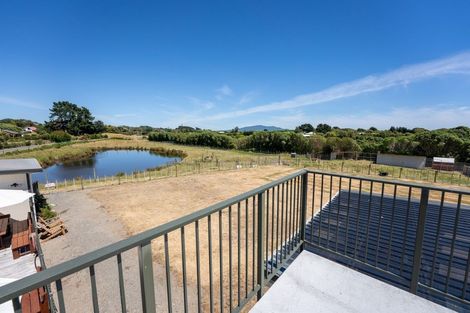 Photo of property in 27 Raukawa Road, Peka Peka, Waikanae, 5391
