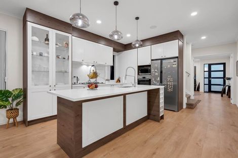 Photo of property in 54 Tir Conaill Avenue, Flat Bush, Auckland, 2019