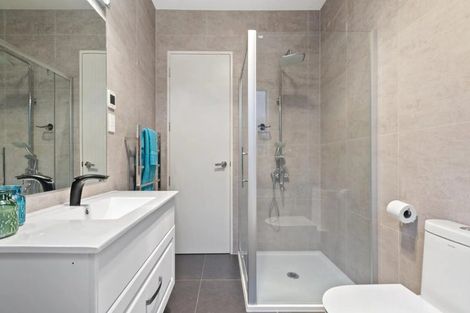 Photo of property in 20 Knoll Rise, Pukekohe, 2120