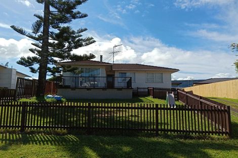 Photo of property in 18 Reelick Avenue, Pakuranga Heights, Auckland, 2010