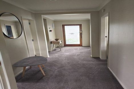 Photo of property in 72 Oxford Street, Tawa, Wellington, 5028