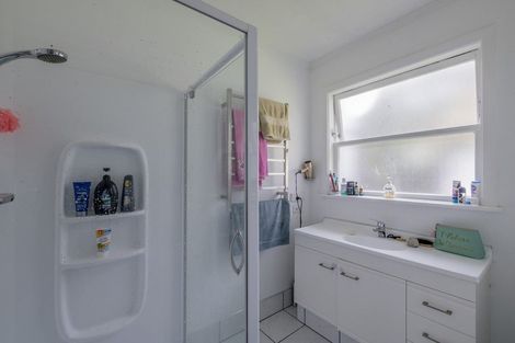 Photo of property in 148 Arawhata Road, Paraparaumu, 5032