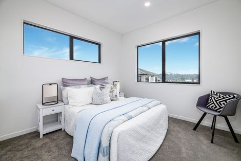 Photo of property in 12 Cumulus Way, Ranui, Auckland, 0612