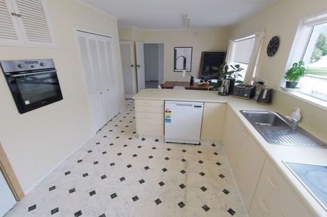 Photo of property in 20a Oriwa Street, Waikanae, 5036