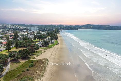 Photo of property in 42 Marellen Drive, Red Beach, 0932