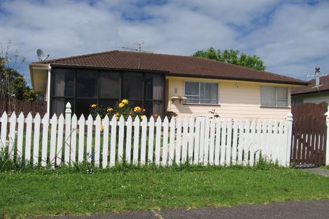 Photo of property in 53 Alabaster Drive, Papatoetoe, Auckland, 2025