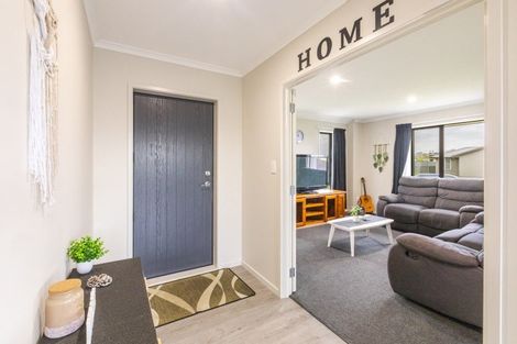 Photo of property in 92 Belgrove Drive, Waipukurau, 4200