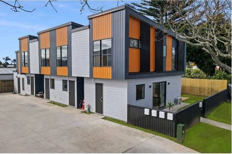 Photo of property in 35 Martin Road, Manurewa, Auckland, 2102