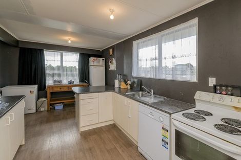 Photo of property in 85 Strathmore Avenue, Levin, 5510