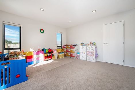 Photo of property in 57a Glendene Avenue, Glendene, Auckland, 0602