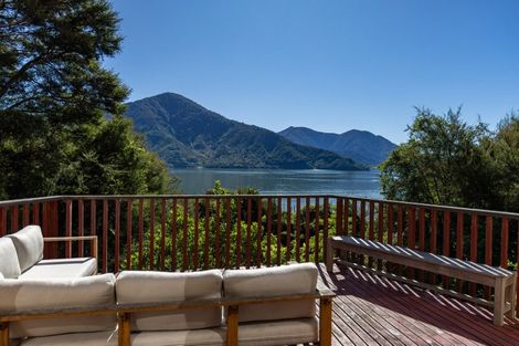 Photo of property in 225 Moetapu Bay Road, Moetapu Bay, Linkwater, 7282