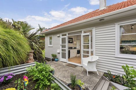 Photo of property in 20 Derby Street, Devonport, Auckland, 0624