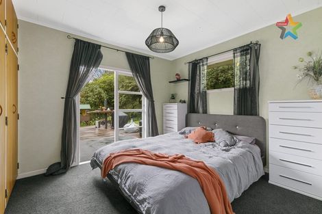 Photo of property in 83 Kamahi Street, Stokes Valley, Lower Hutt, 5019