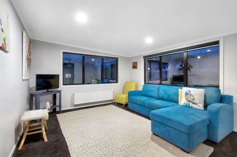 Photo of property in 4 The Fjord, Aotea, Porirua, 5024