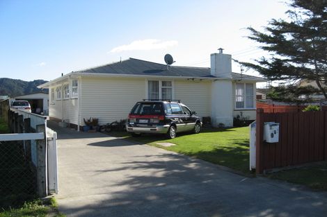 Photo of property in 127 Moohan Street, Wainuiomata, Lower Hutt, 5014