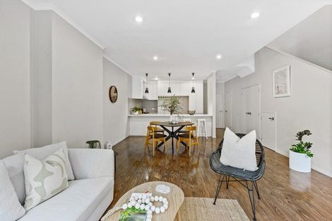 Photo of property in 11 Kauri Drive, Takanini, 2112