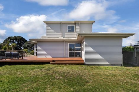 Photo of property in 6 Mahana Road, Paraparaumu Beach, Paraparaumu, 5032