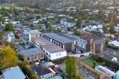 Photo of property in 42 Captain Scott Road, Glen Eden, Auckland, 0602