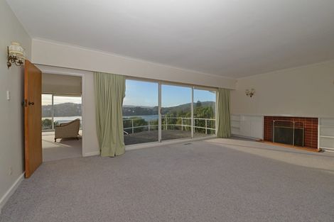Photo of property in 49 Seaview Road, Paremata, Porirua, 5024