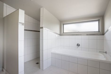 Photo of property in 404 Harbour View Road, Whangamata, 3620