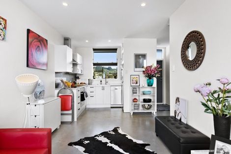 Photo of property in Beresford Apartments, 19/118 Russell Terrace, Berhampore, Wellington, 6023