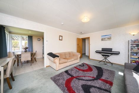 Photo of property in 1 Antrim Place, Hokowhitu, Palmerston North, 4410