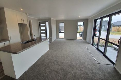 Photo of property in 5 Plate Lane, Papamoa, 3118