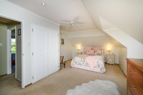 Photo of property in 26 Saint Albans Avenue, Hokowhitu, Palmerston North, 4410