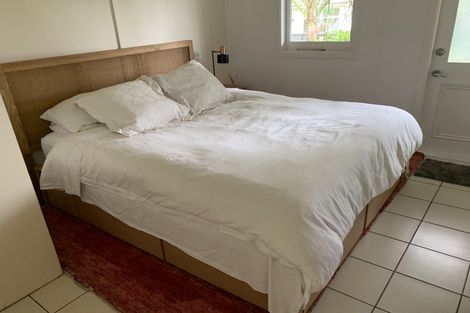 Photo of property in 14 Sackville Street, Fitzroy, New Plymouth, 4312