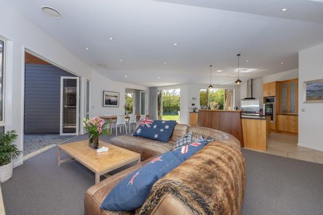 Photo of property in 10 The Terraces, Wanaka, 9305