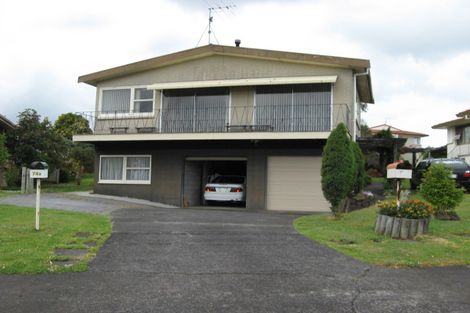 Photo of property in 74 Kiwi Esplanade, Mangere Bridge, Auckland, 2022
