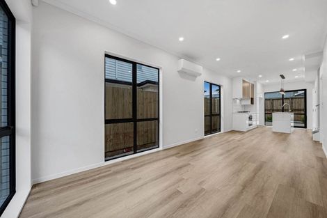 Photo of property in 27e Watson Place, Papatoetoe, Auckland, 2025