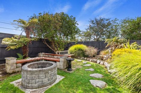 Photo of property in 44 Palmer Crescent, Silverstream, Upper Hutt, 5019