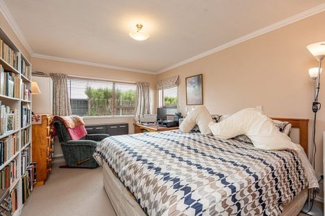 Photo of property in 17a Coates Street, Tawa, Wellington, 5028