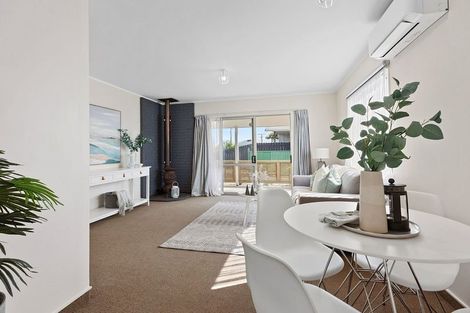 Photo of property in 245 Dickson Road, Papamoa Beach, Papamoa, 3118