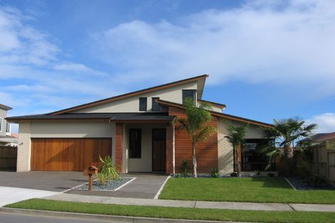 Photo of property in 3 Ainwick Road, Flat Bush, Auckland, 2016