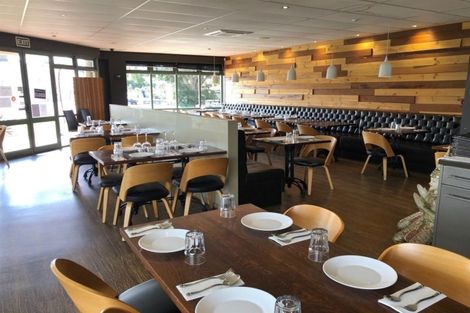 Photo of property in 4/80 Gunner Drive, Te Atatu Peninsula, Auckland, 0610