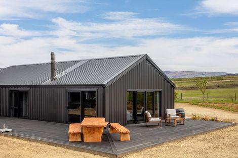 Photo of property in 39 Kordia Way, Waikerikeri, Alexandra, 9391