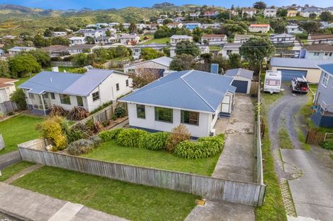 Photo of property in 111 Waiuta Street, Titahi Bay, Porirua, 5022