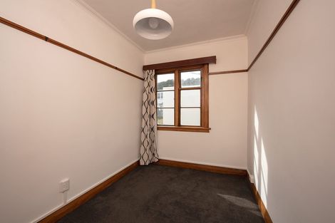 Photo of property in Ionian Flats, 123-125 Brougham Street, Mount Victoria, Wellington, 6011