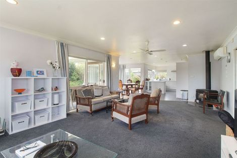 Photo of property in 1 Waimanawa Lane, Waiuku, 2123