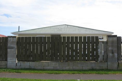 Photo of property in 29 Raupo Street, Castlecliff, Whanganui, 4501