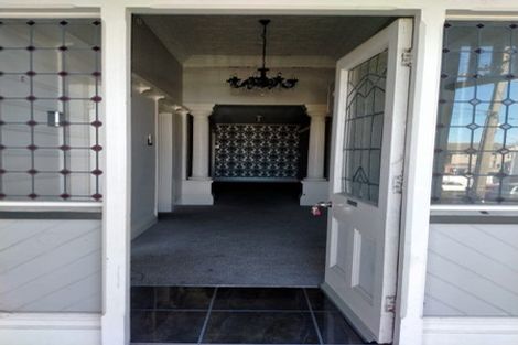 Photo of property in 8 Allandale Road, Saint Clair, Dunedin, 9012